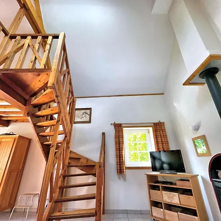 Escapade Nature A Deux Dans Un Cosy Borde D'un Parc Arbore