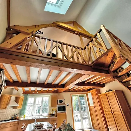 Et Equestre Dans Ancienne Laiterie Renovee Holiday home