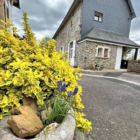 Holiday home Et Equestre Dans Ancienne Laiterie Renovee *