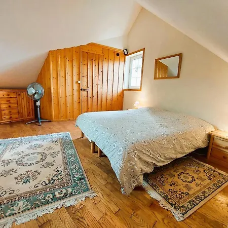 Vakantiehuis Escapade Nature A Deux Dans Un Cosy Borde D'un Parc Arbore Saint-Sauveur-le-Vicomte